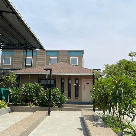 The Pavilion Park Resort Mālegaon 외부 사진